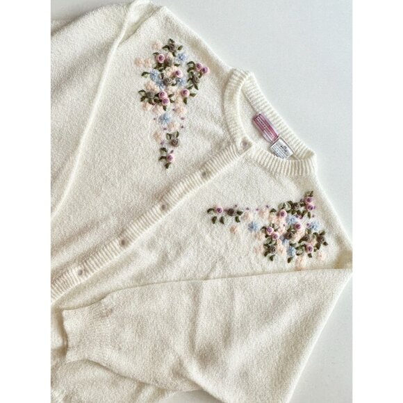 Vintage 00's FUNCTIONALS Ivory Boucle Knit Floral Embroidered Cardigan, Size 36 - Picture 6 of 14
